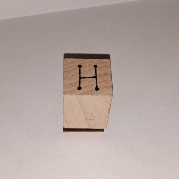🎯 10 for $10 / Mounted Rubber Stamp "H" Scrapbooking Stamp - Picture 1 of 4